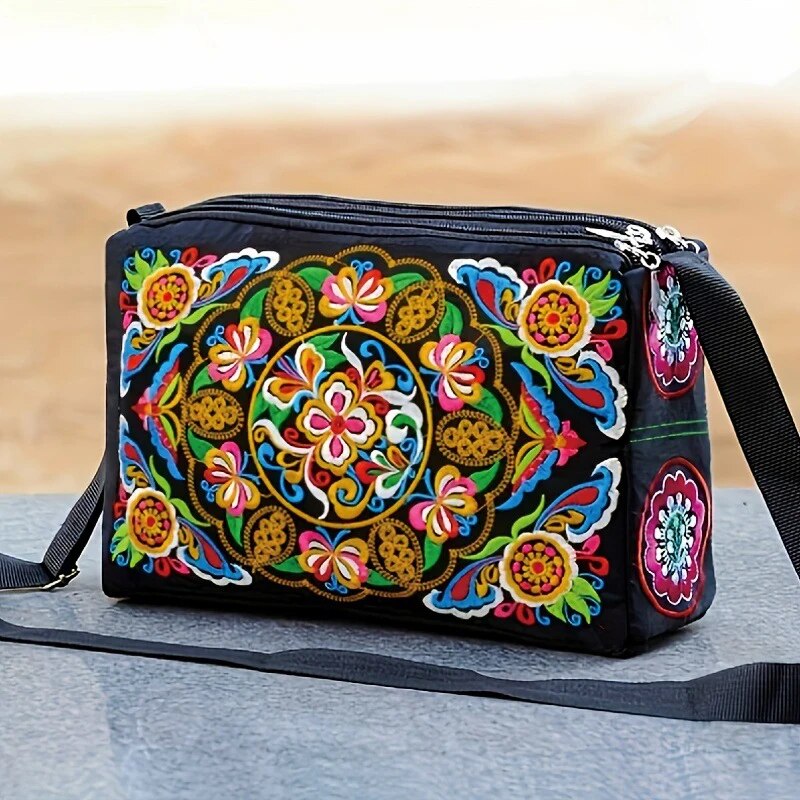 Travel Accessories Luxury - Damska haftowana nylonowa torba na ramię