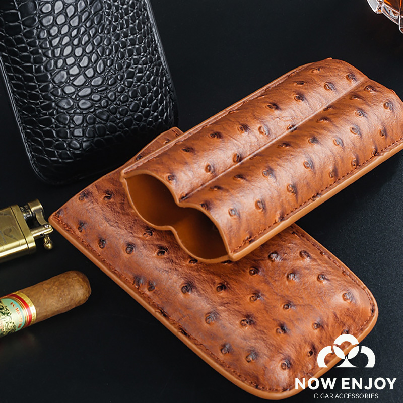 ZAPRAZMYŚLIJ: Luksusowe etui n – Travel Accessories Leather recenzja i cena